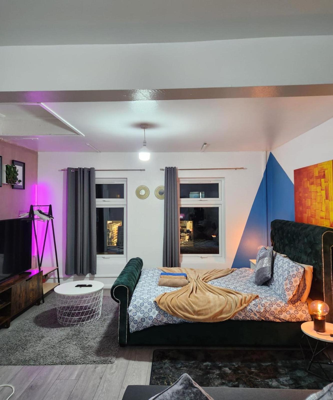 New Deluxe Studio Apt-2 Лондон Номер фото